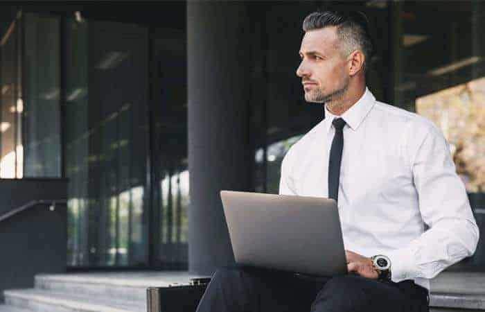 Agentic AI: How Autonomous Agents are Moving Beyond Simple Chatbots